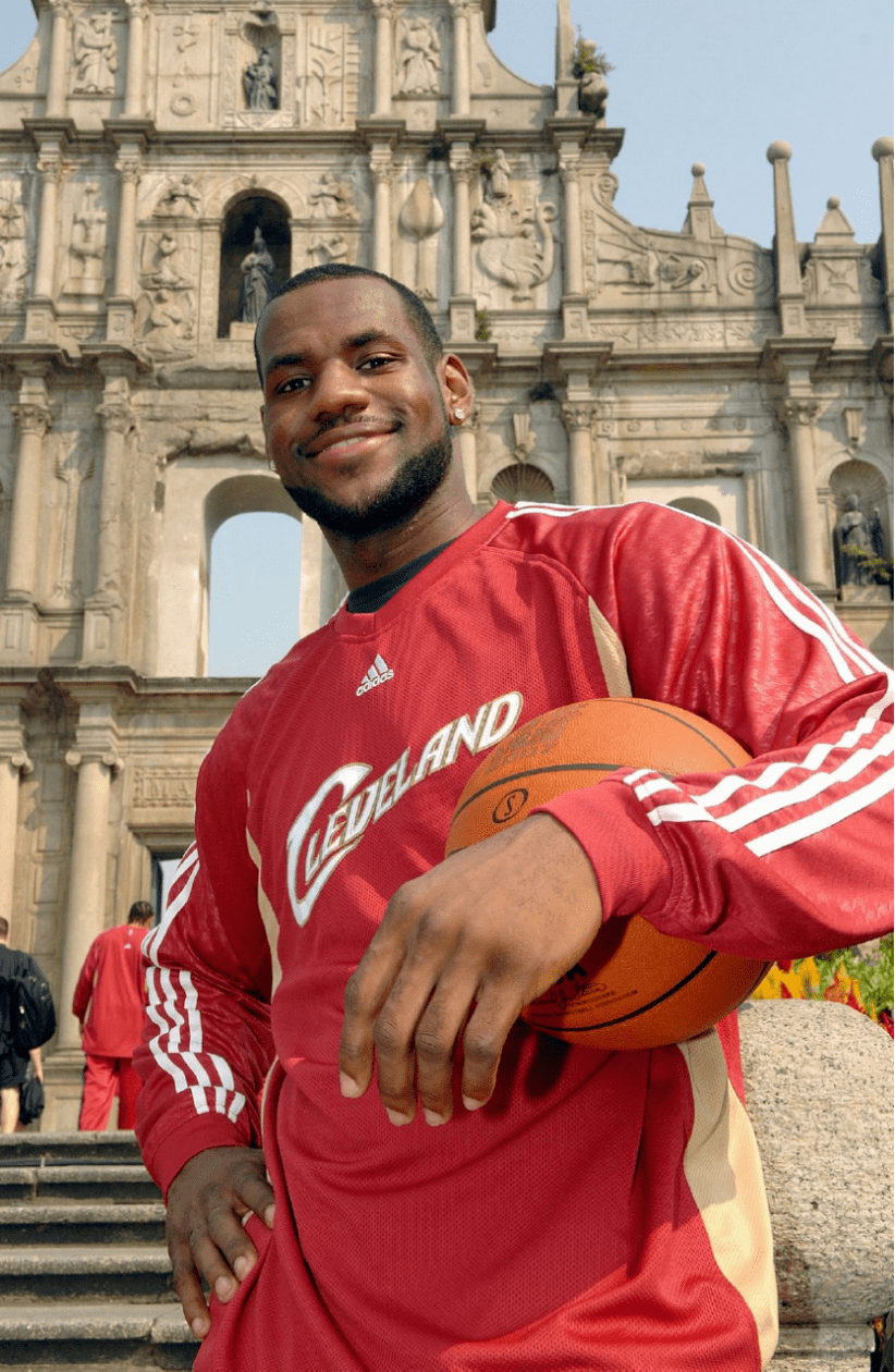 詹姆斯新星关键助攻表现惊艳，TES未来可期！